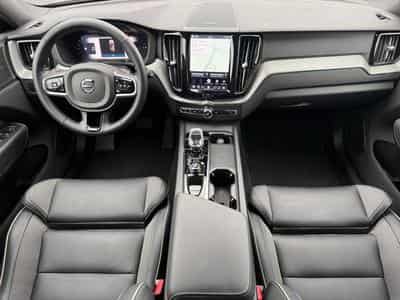 Volvo XC60 T6 Plus Dark / Hybride (2025) - Photo 10
