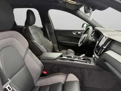 Volvo XC60 T6 Plus Dark / Hybride (2025) - Photo 15