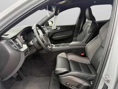 Volvo XC60 T6 Plus Dark / Hybride (2025) - Photo 9