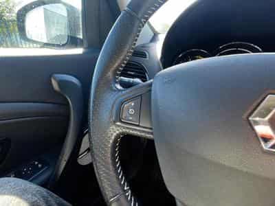 Renault Megane 1.5 DCI 110 BOSE EDC (2015) - Photo 11