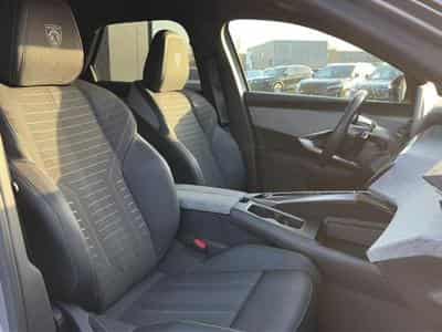 Peugeot 3008 1.2 HYBRID 145 GT E-DCS6 (2025) - Photo 15