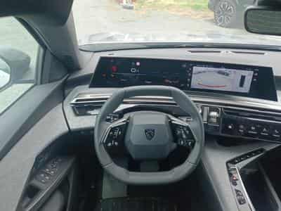 Peugeot 5008 HYBRID 145 ALLURE E-DCS6 (2025) - Photo 10