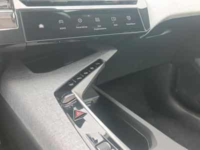 Peugeot 5008 HYBRID 145 ALLURE E-DCS6 (2025) - Photo 12
