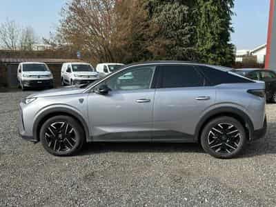 Peugeot 3008 1.2 HYBRID 145 GT E-DCS6 (2025) - Photo 8