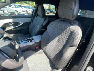 Peugeot 3008 1.2 HYBRID 145 ALLURE E-DCS6 (2025) - Photo 14
