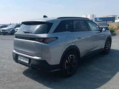 Peugeot 5008 HYBRID 145 ALLURE E-DCS6 (2025) - Photo 5