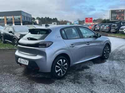 Peugeot 208 1.2 100 STYLE (2025) - Photo 5