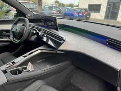 Peugeot 3008 1.2 HYBRID 136 GT E-DCS6 (2025) - Photo 7