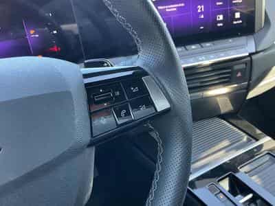 Opel Astra GS-line (2025) - Photo 14