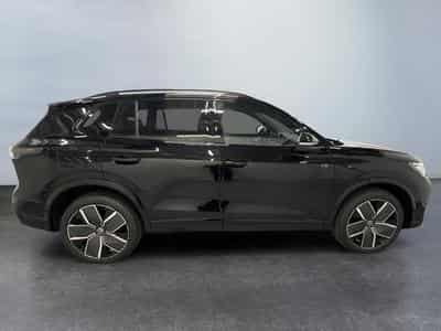 VW Tiguan Standard (2025) - Photo 8