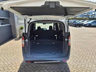 Ford Tourneo Active (2026) - Photo 9