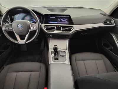 BMW 320 320eA PHEV Business NAVI/FULL LED/JA/PDC (2021) - Photo 8