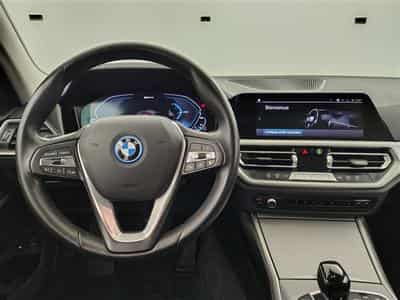 BMW 320 320eA PHEV Business NAVI/FULL LED/JA/PDC (2021) - Photo 9