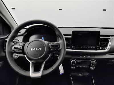 Kia Stonic 1.2 MPI 79cv Silver NAVI / CAMERA / CARPLAY / ALU (2025) - Photo 9