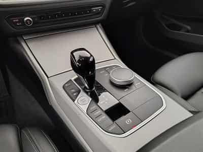 BMW 320 320eA PHEV CUIR/NAVI/FULL LED/JA/PDC (2022) - Photo 12