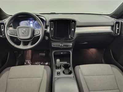 Volvo XC40 1.5 T2 129cv Geartronic Momentum NAVI / FULL LED / CAMERA (2020) - Photo 8
