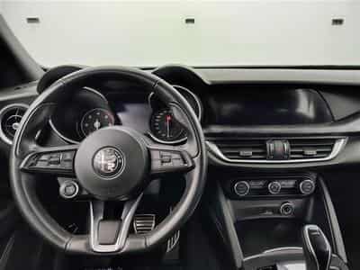 Alfa-Romeo Stelvio 2.2 MJD AT8 Q4 Super NAVI / FULL LED / CAMERA / JA 17" (2023) - Photo 9