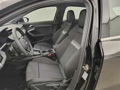 Audi A3 30 TFSI Advanced S tronic Navi / Led / PDC av+ar (2025) - Photo 7