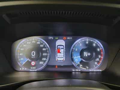 Volvo XC40 1.5 T3 Momentum Pro S-CUIR/NAVI/TO PANO/FULL LED/JA/PDC (2019) - Photo 10