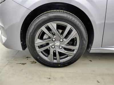 Peugeot 208 1.2i PureTech Active Pack (2022) - Photo 6