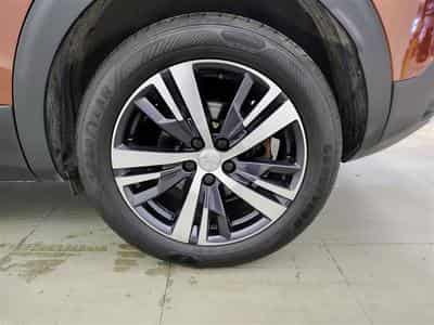 Peugeot 3008 1.2 PureTech 130cv EAT8 Allure NAVI / KEYLESS / CAMERA (2019) - Photo 4