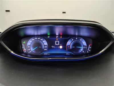Peugeot 3008 1.2 PureTech 130cv EAT8 Allure NAVI / KEYLESS / CAMERA (2019) - Photo 8