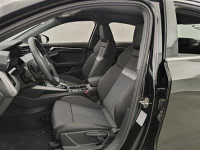 Audi A3 30 TFSI Advanced S tronic Navi / Led / PDC (2023) - Photo 7
