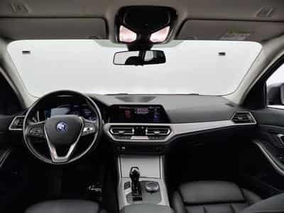 BMW 320 eA Touring PHEV Cuir / Navi / Led / PDC+Caméra (2022) - Photo 8