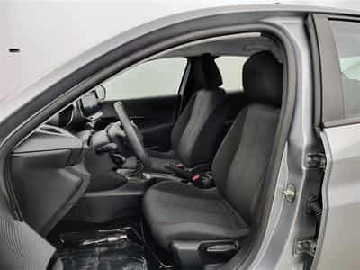 Peugeot 208 1.2i PureTech 100Cv Style (2025) - Photo 7