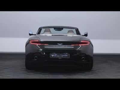 Aston-Martin DB12 V8 VOLANTE (2024) - Photo 15