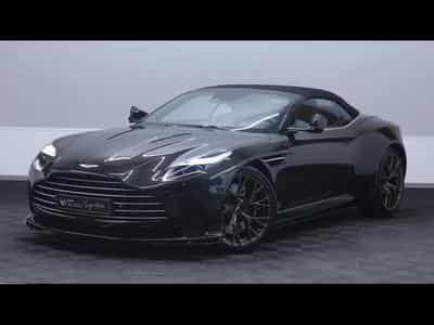 Aston-Martin DB12 V8 VOLANTE (2024) - Photo 3
