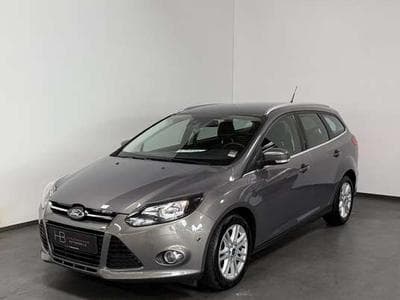 Ford Focus Titanium *1.Hand *AHK*City-Paket*Tempomat (2014) - Photo 1