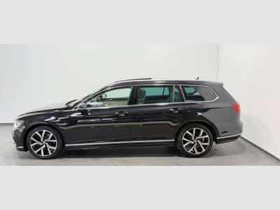 VW Passat R Line 4M *19''*Digital*ACC*H-UP*AHK*Pano (2016) - Photo 3