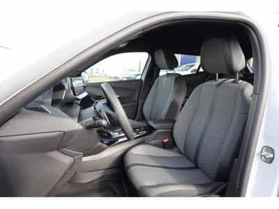 Peugeot 2008 1.2 Hybrid e-DSC6 145 Allure (2025) - Photo 6