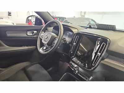Volvo XC40 B3 Plus Dark DCT (2025) - Photo 5