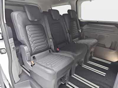Ford Tourneo 2.0 TDCI ECOBLUE 170 L1 Titanium X (2026) - Photo 15