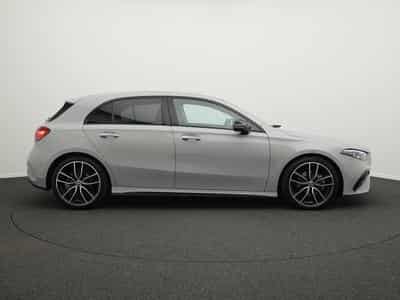 Mercedes A 200 d AMG-Line Multi+Kamera+Night+19" (2025) - Photo 5