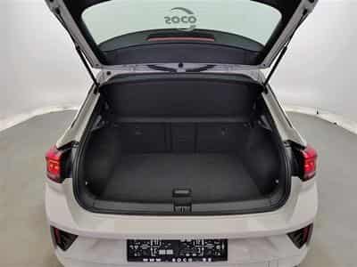 VW T-Roc 1.0 TSI 110cv R-Line CARPLAY / FULL LED / PDC AV+AR / JA 17" (2024) - Photo 14
