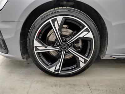 Audi A4 Avant 35 TFSI S-Line Competition S-tronic *FULL OPTIONS* (2024) - Photo 5