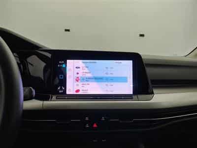 VW Golf 1.0 TSI 110 Life CARPLAY / FULL LED / ALU / PDC (2021) - Photo 11