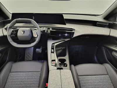 Peugeot 5008 1.2 HYBRID 145cv e-DSC6 Allure 7PL / NAVI / CAMERA360° (2025) - Photo 8