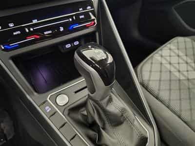 VW Taigo 1.0 TSI 115cv DSG R-Line NAVI / FULL LED / CAMERA / JA 18" (2025) - Photo 12