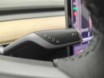 Tesla Model 3 60 kWh Standard Plus (2023) - Photo 12