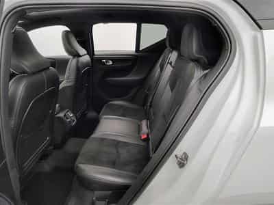 Volvo XC40 1.5 T3 R-Design NAVI / FULL LED / TOIT PANO /PDC AR / JA 18" (2019) - Photo 13