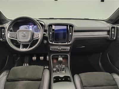 Volvo XC40 1.5 T3 R-Design NAVI / FULL LED / TOIT PANO /PDC AR / JA 18" (2019) - Photo 8