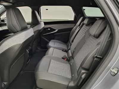 Peugeot 5008 1.2 HYBRID 145cv e-DSC6 Allure 7PL (2025) - Photo 13