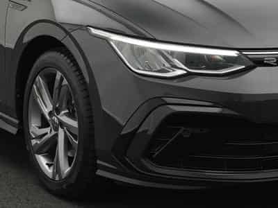 VW Golf VIII 1.5 eTSI R-Line (2024) - Photo 7