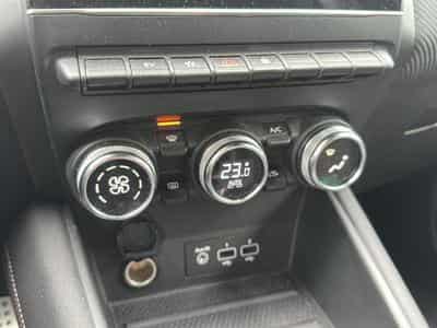 Renault Captur 1.6 E-TECH HYBRIDE 145 RS LINE (2022) - Photo 13