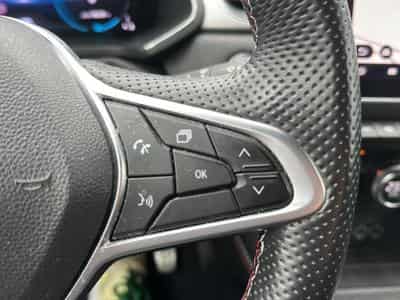 Renault Captur 1.6 E-TECH HYBRIDE 145 RS LINE (2022) - Photo 15