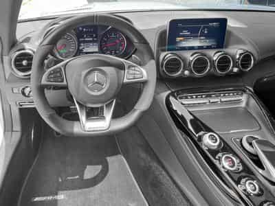 Mercedes AMG GT S AMG RIDE CONTROL° AMG 19° BURMESTER° (2016) - Photo 10